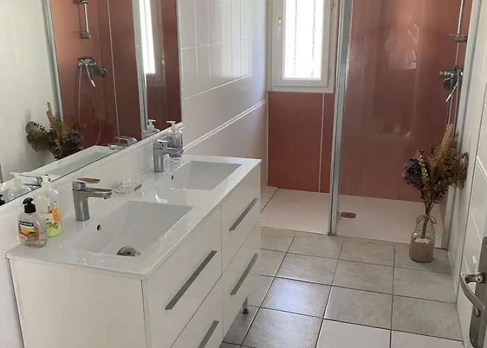 Charming In Holiday home *