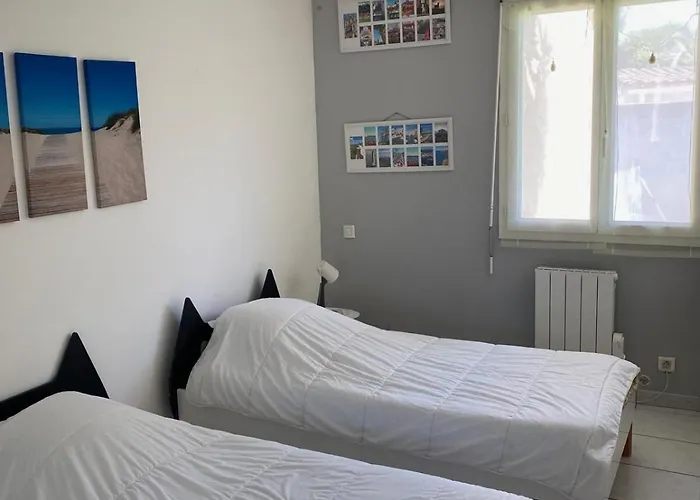 Charming In Holiday home *