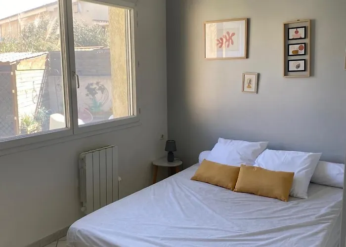 Holiday home Charming In *